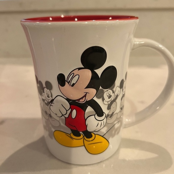 3 Walt Disney World Coffee Mugs - Picture 11 of 14